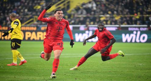 المدير الرياضي لبايرن ميونيخ: موسيالا مثل ميسي ورونالدو.. ومتفائل بشأن تجديد عقده